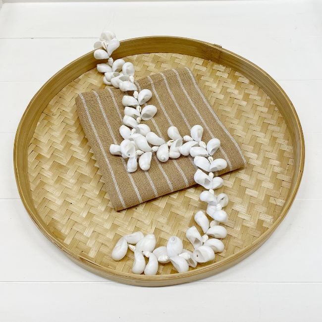 schelpslinger-met-witte-schelpen-bybazz
